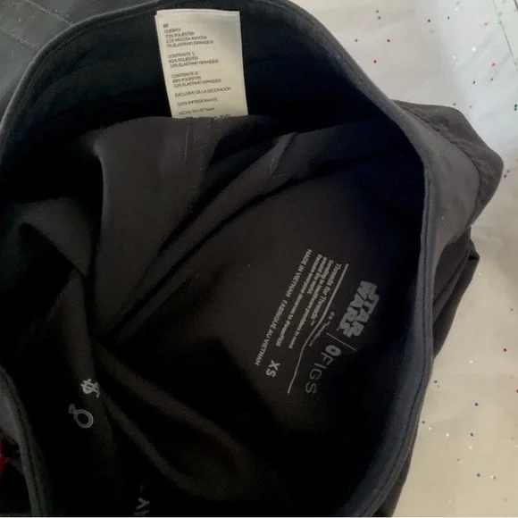 Figs STAR WARS DARTH VADER limited Edition scrub set - Picture 3 of 12